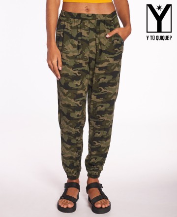 Pantalon
Y Tu Quique? Crop Camo