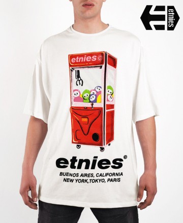 Remera
Etnies Machine