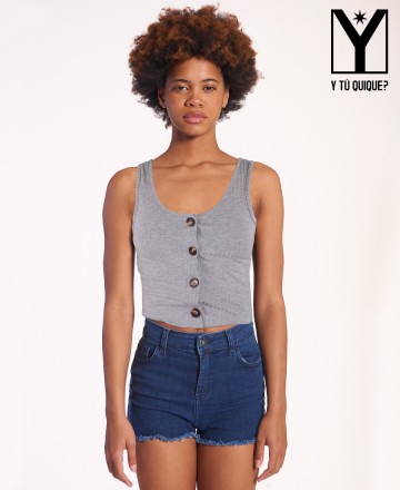 Musculosa
Y T Quique? Button