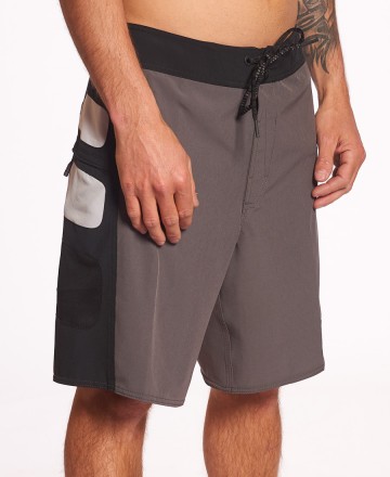 Boardshort
Volcom Surf Vitals Yago Dora