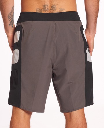 Boardshort
Volcom Surf Vitals Yago Dora