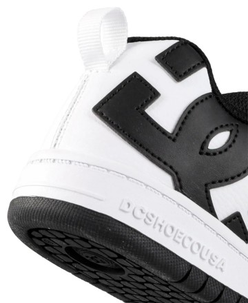 Zapatillas
DC Court Graffik
