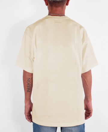 Remera
Creature Over Beyond
