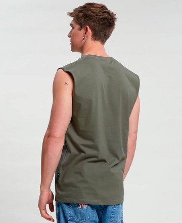 Remera 
Rusty Vital Muscle Shadow Army
