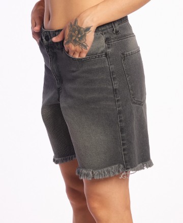 Short
Isabel La Catlica Mom Black