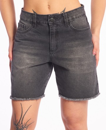 Short
Isabel La Católica Mom Black Short
Isabel La Católica Mom Black