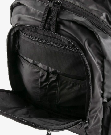 Mochila
RVCA Radar 24L