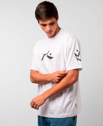 Remera 
Rusty Revolution White
