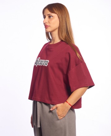 Remera
Isabel La Catlica Boxy Goth