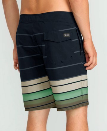 Boardshort 
Volcom Quarta Fade Mod 19