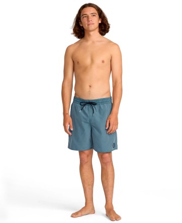 Boardshort 
Volcom Center Pigment 17