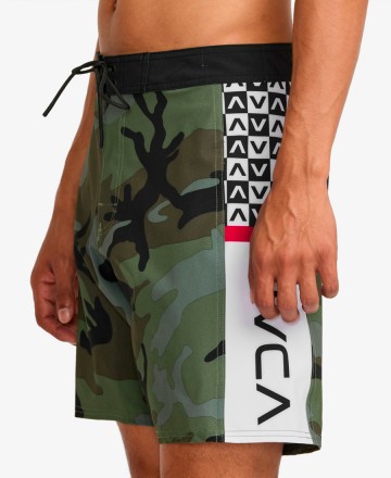 Boardshort 
RVCA Apex 2