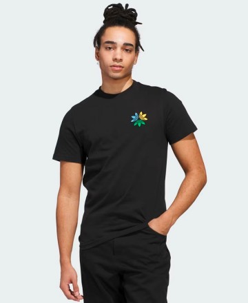 Remera 
Adidas Triple Trifolio