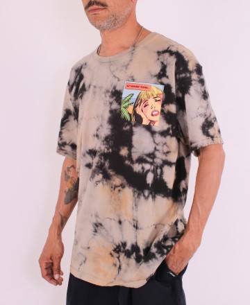 Remera 
Lost No Waves