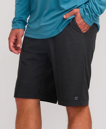 Bermuda 
Billabong Crossfire 21