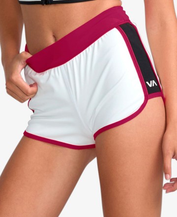 Short 
RVCA x Alexis Ren Retro