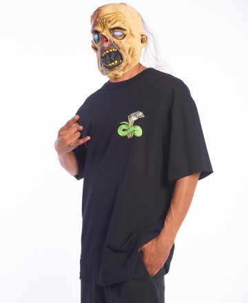 Remera 
Creature Over Relic