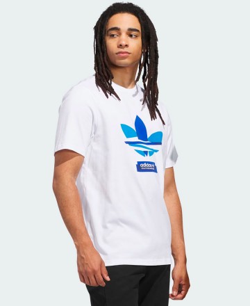 Remera 
Adidas Trifolio