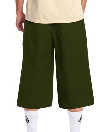 Bermuda 
Volcom Chino Loose 26