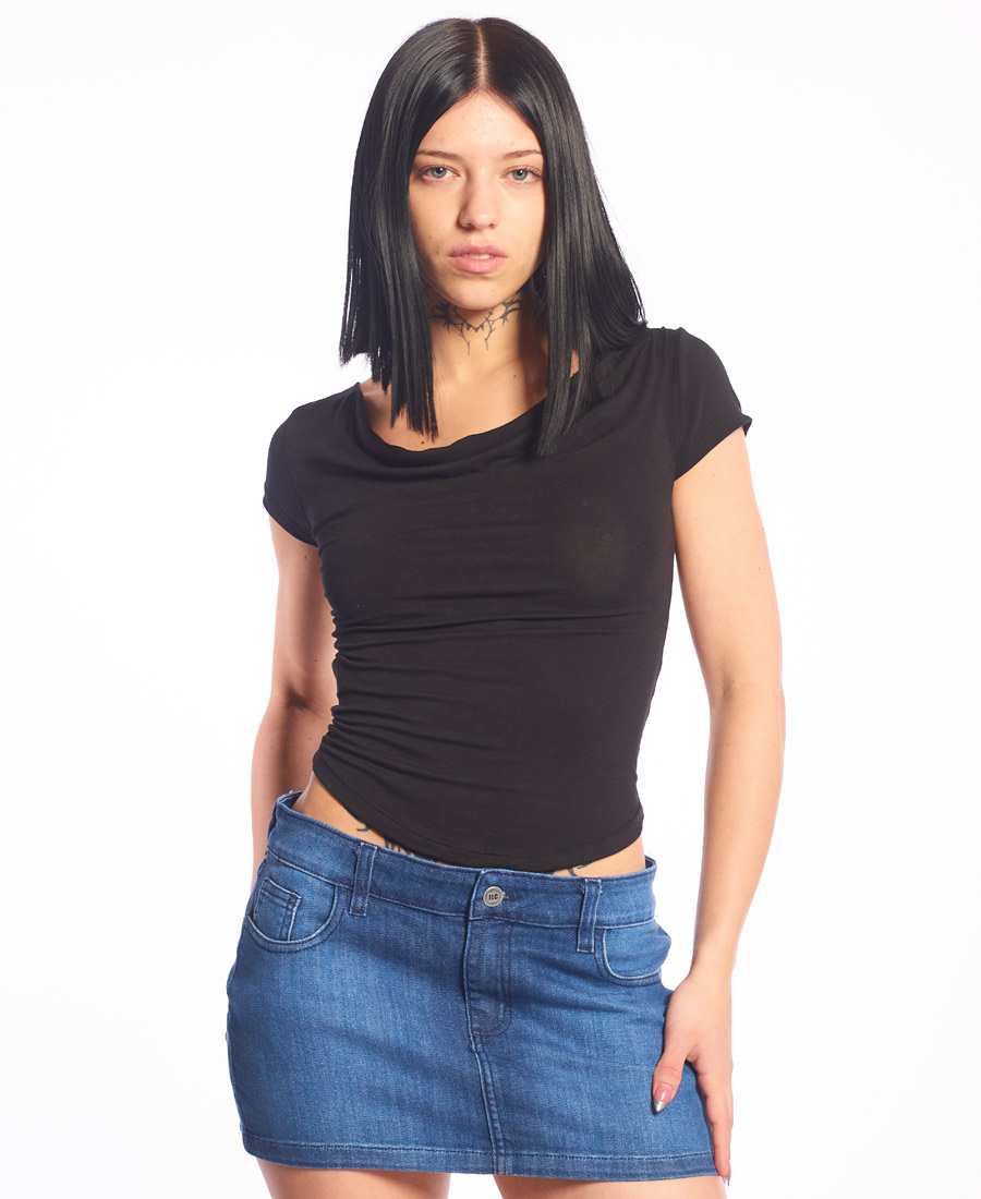 Remera 
Isabel La Católica Top Crop Bote Remera 
Isabel La Católica Top Crop Bote