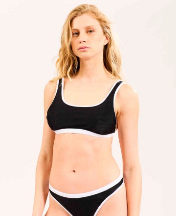 Corpio 
Billabong Line Up Top