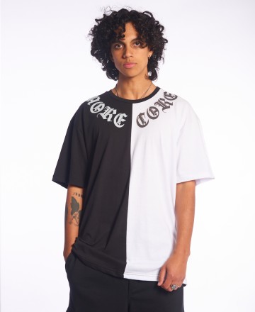 Remera 
MCD Over Querubin